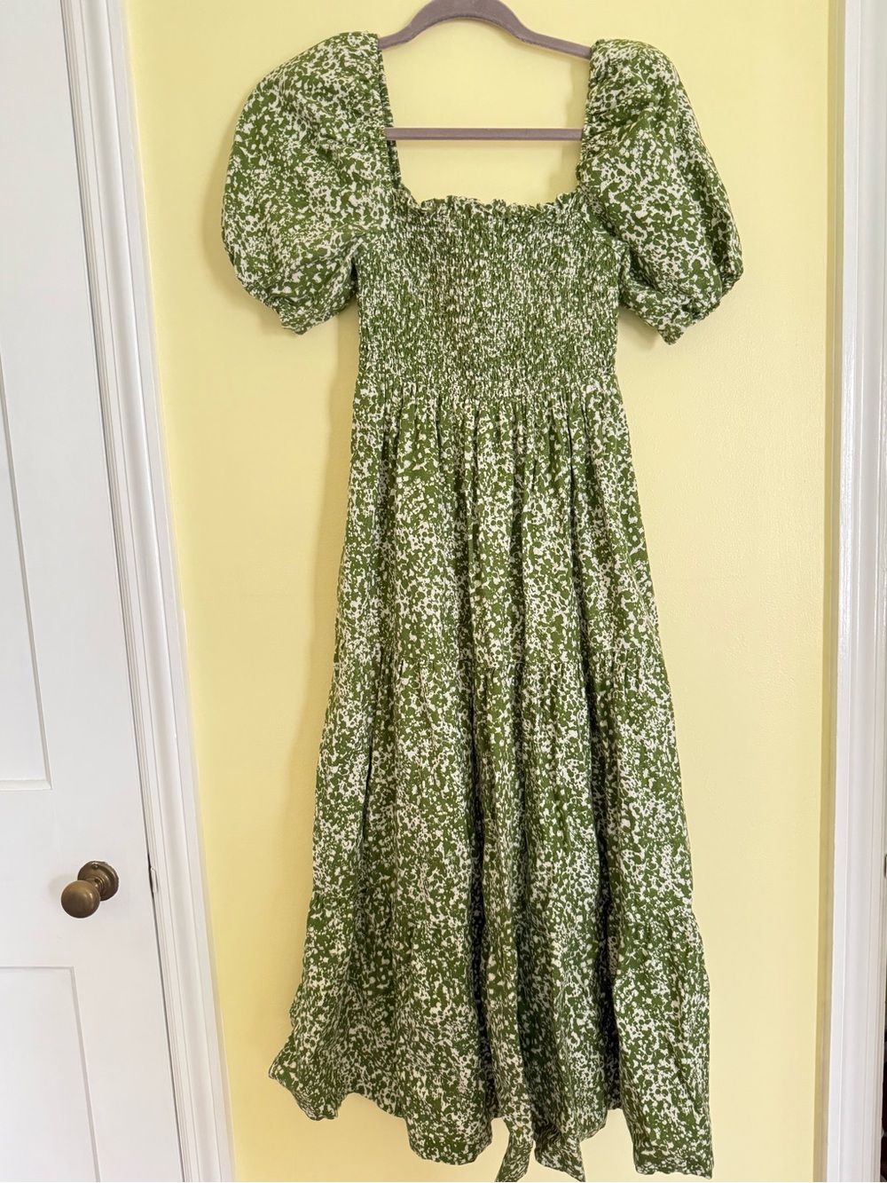 Abercrombie & Fitch Green Puff Sleeve Midi dress